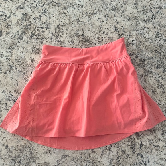 2 for 1 - SPANX Get Moving Skort 🤾🏻‍♀️🏌🏻‍♀️ - Picture 2 of 9